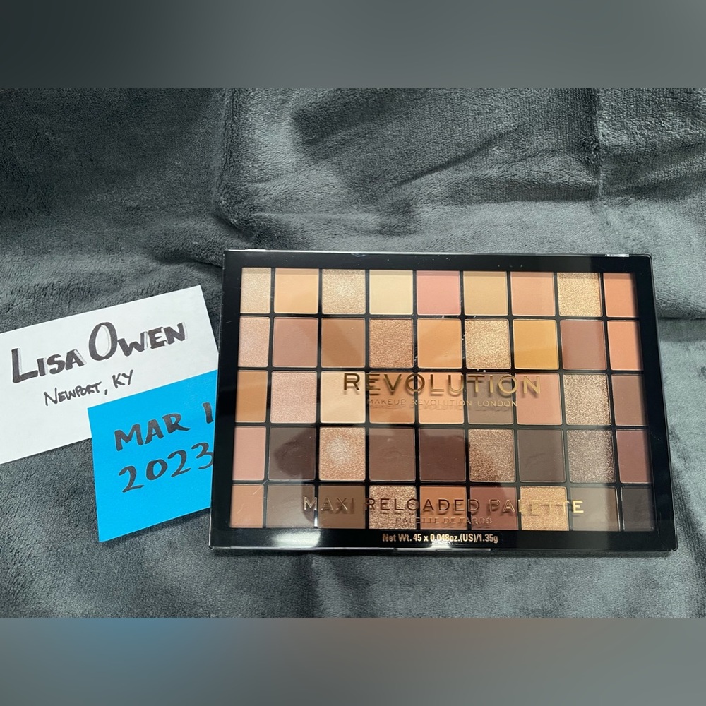 Revolution Eyeshadow Palette Naturals